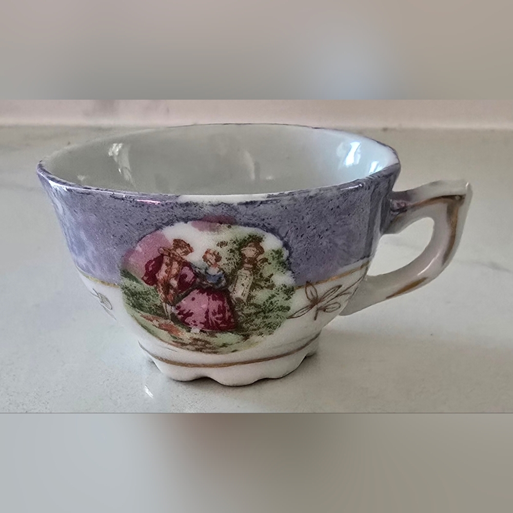 Vintage Demitasse Courting Couple Lusterware Miniature Teacup 1.25 In